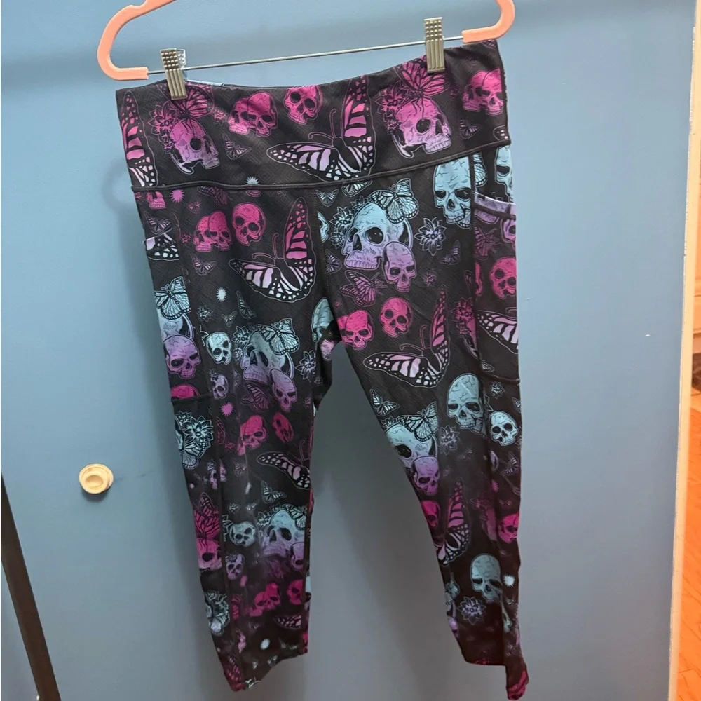 Constantly Varied Gear CVG Capri Leggings - Pink and Blue Skull Butterfly Design - Picture 1 of 4